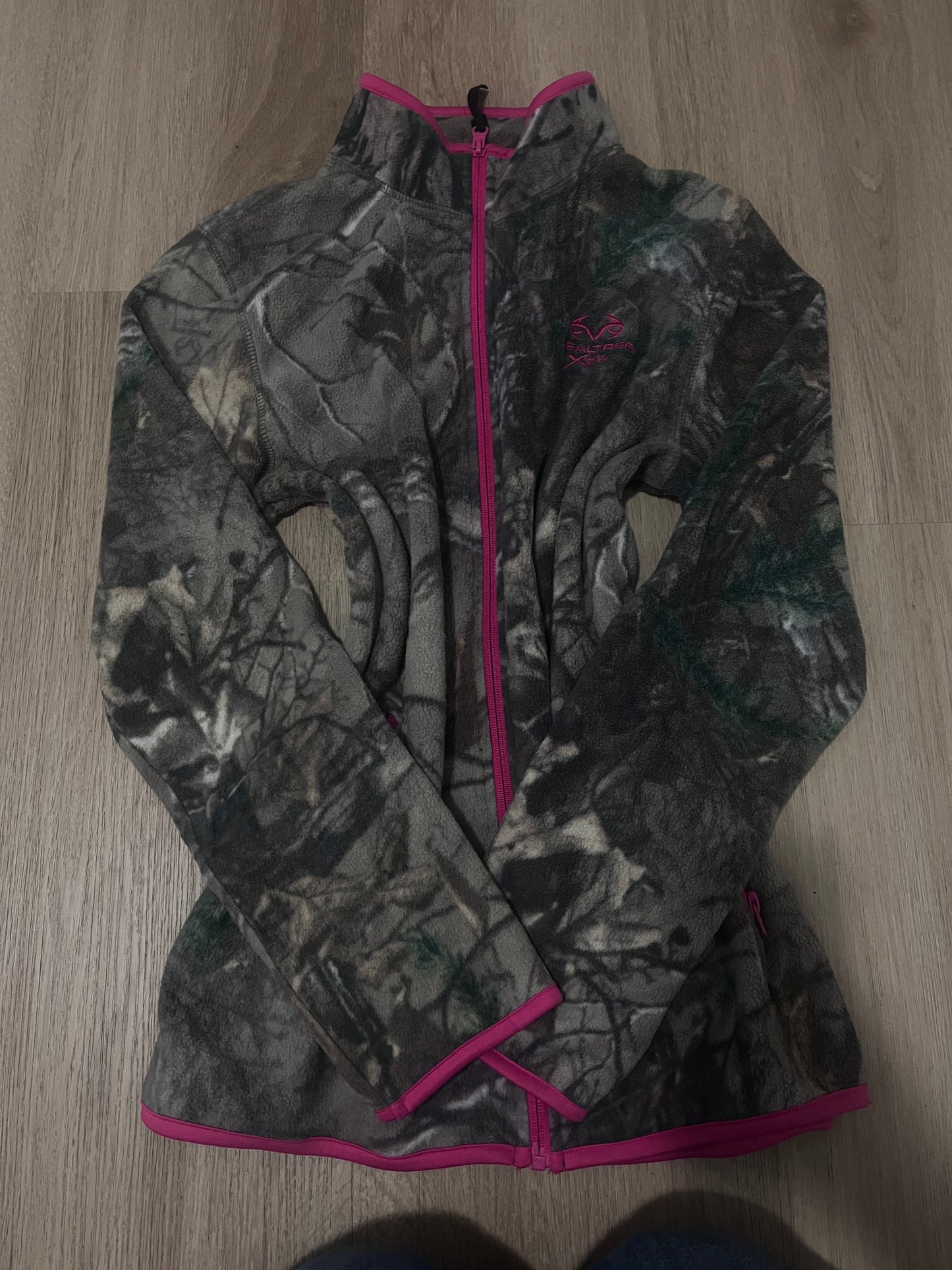 realtree pink zip up